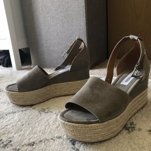 Steve Madden Apolo Taupe Suede Espadrilles, Size 8